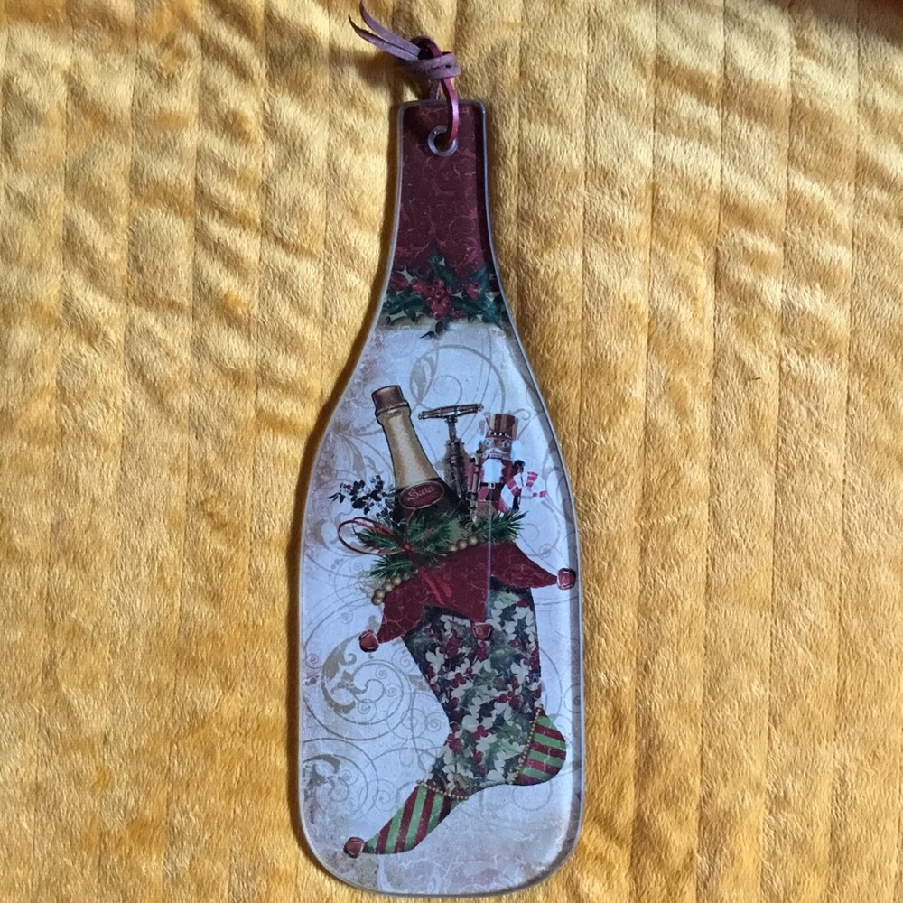 Wine Bottle Shaped Glass Trivet
Or Cheeseboard